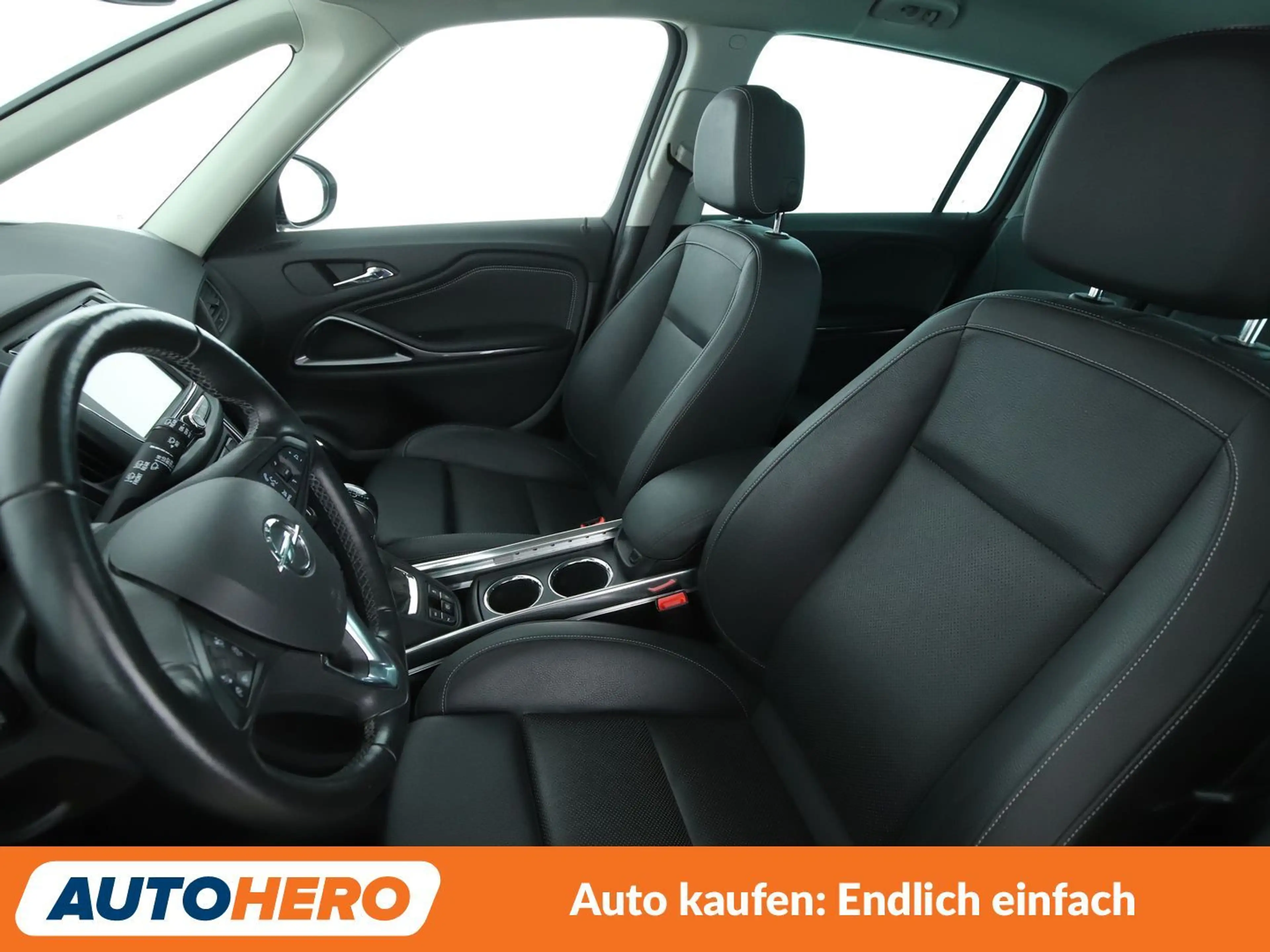 Opel Zafira Tourer 1.6 SIDI Turbo Business Innovation *NAV*ACC*CAM* — photo 10
