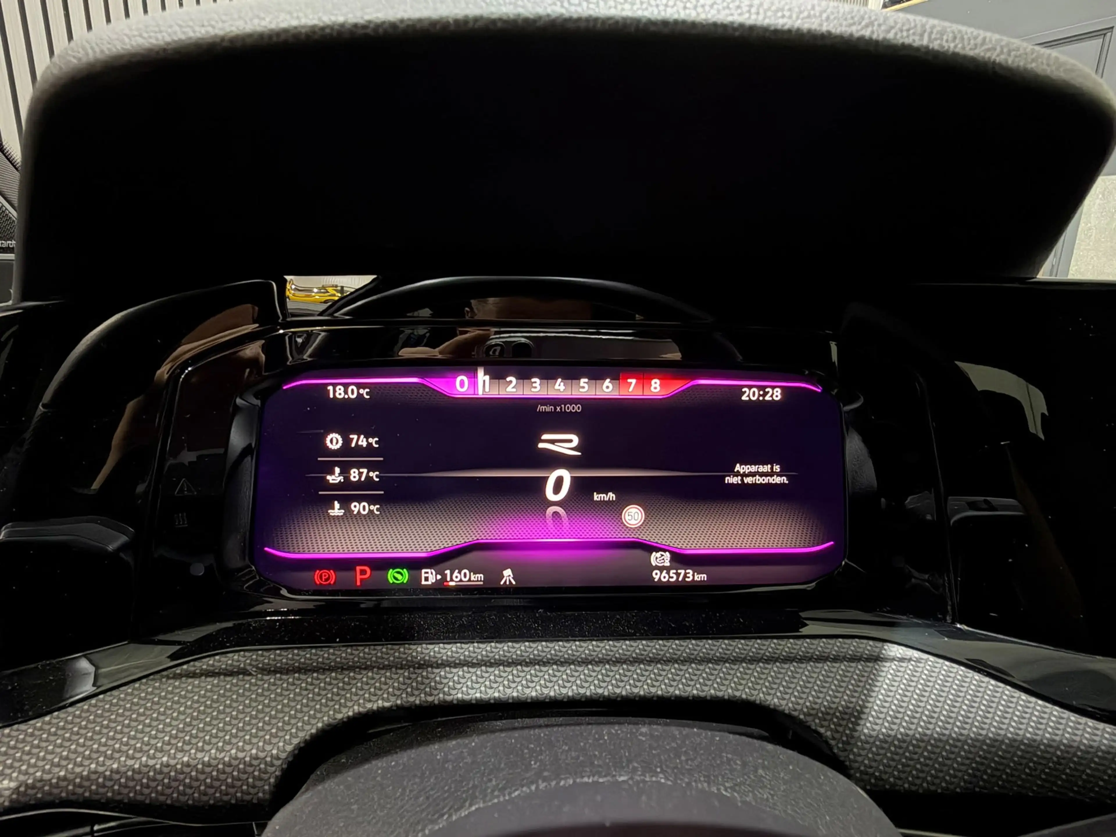 Volkswagen Golf 2.0 TSI 4Motion R / Akra / Performance pack / Pano — photo 14