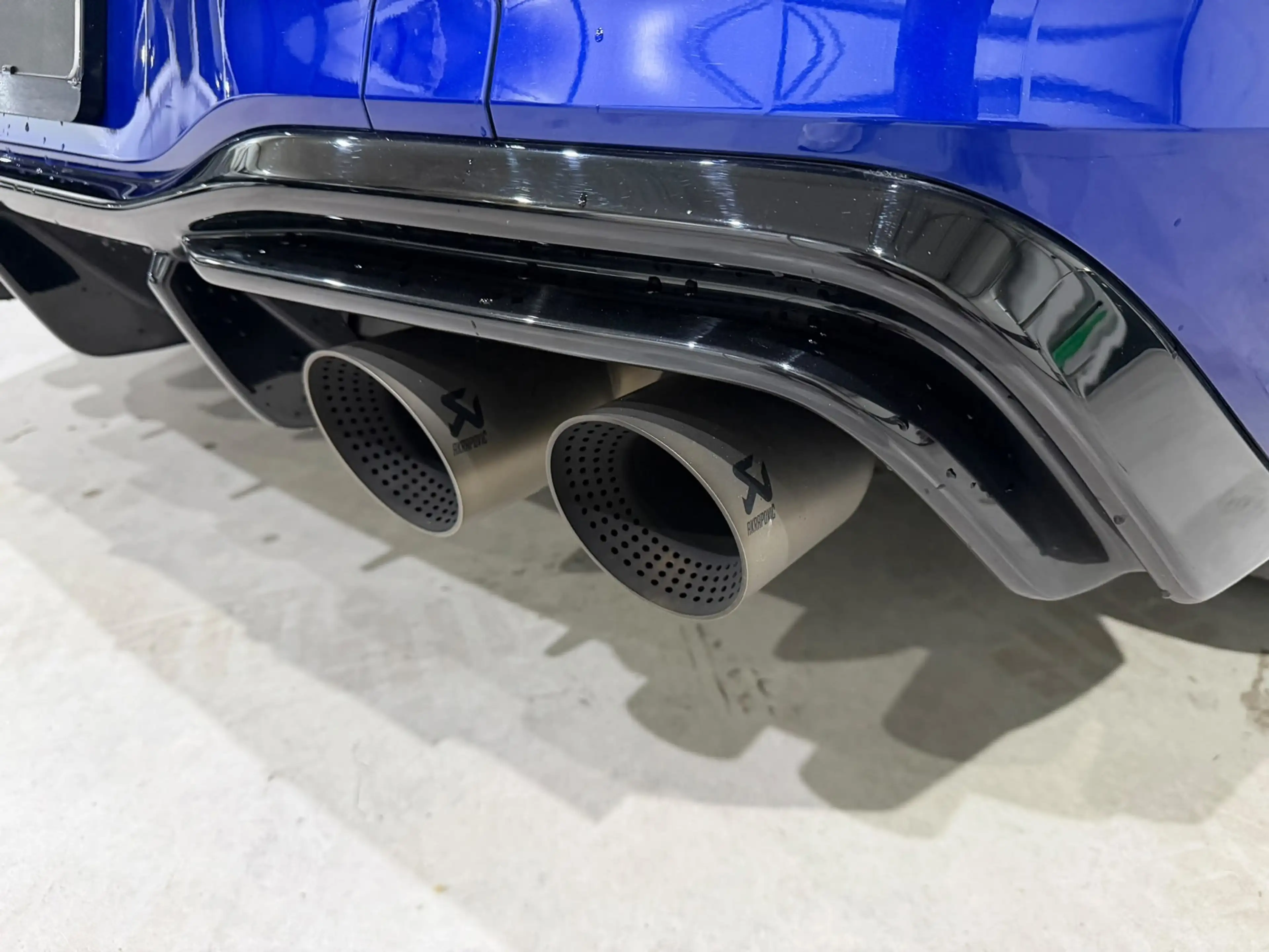 Volkswagen Golf 2.0 TSI 4Motion R / Akra / Performance pack / Pano — photo 12