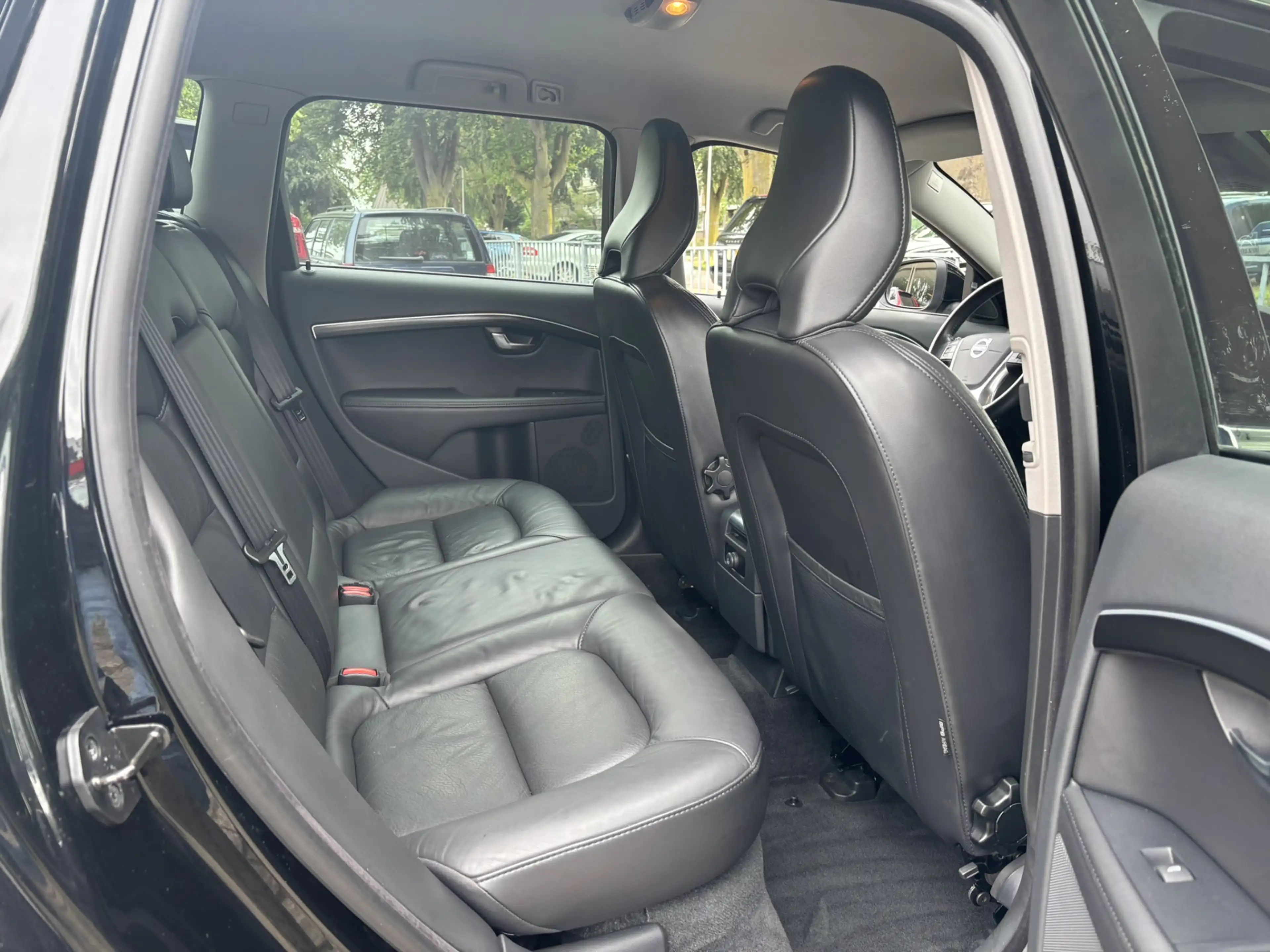 Volvo V70 3.0 T6 305pk AWD Summum Four-C Standkachel — photo 13