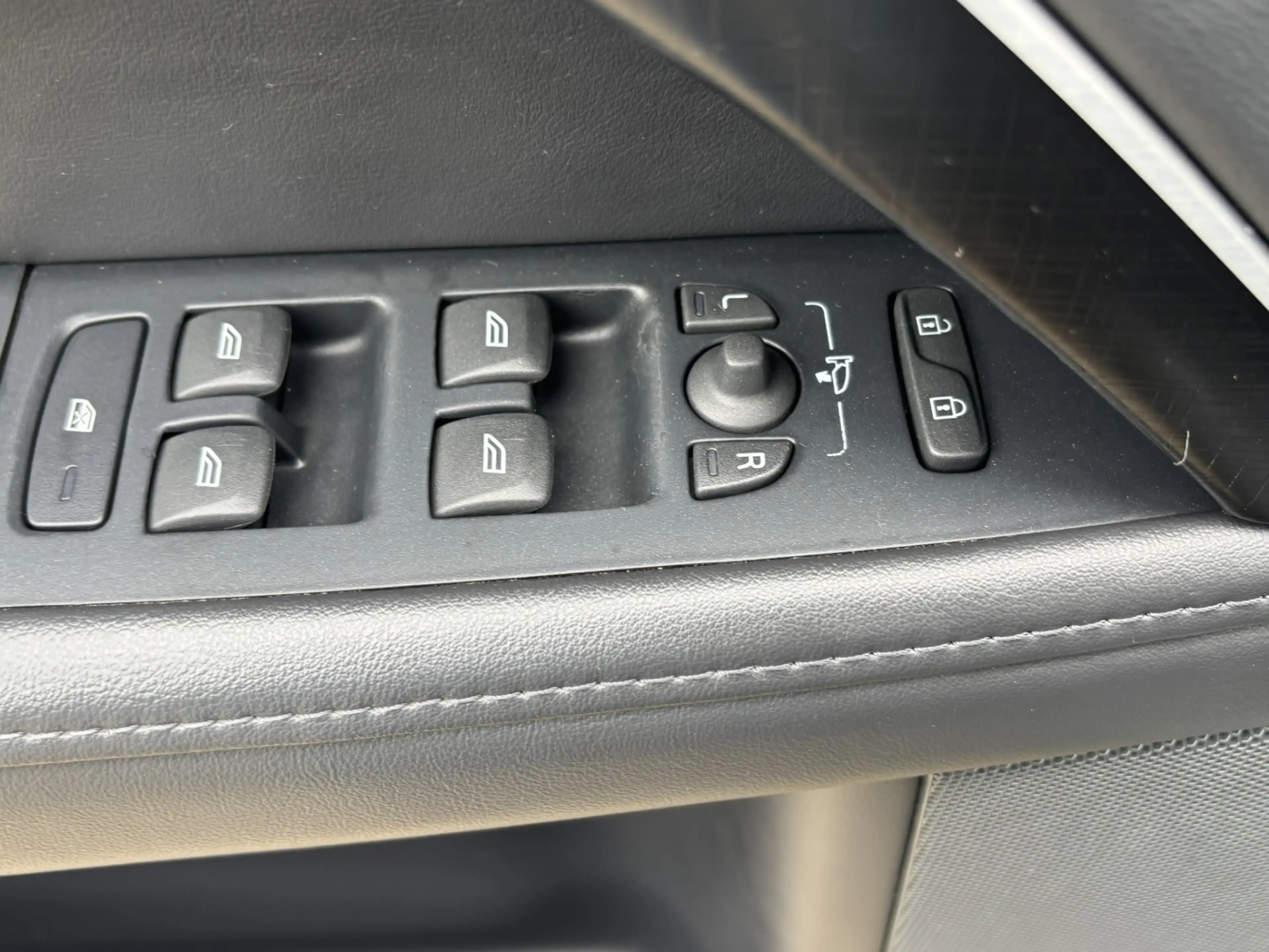 Volvo V70 3.0 T6 305pk AWD Summum Four-C Standkachel — photo 19