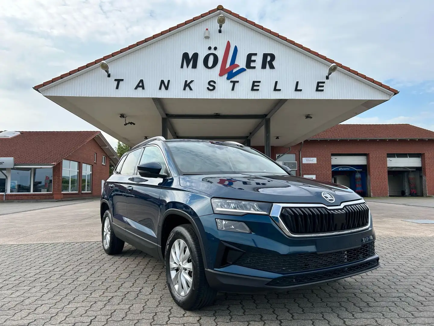 Skoda Karoq Ambition 1.5 TSI DSG / Abstandstempomat Kék - 1