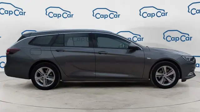 Opel Insignia view 4