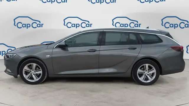 Opel Insignia view 2