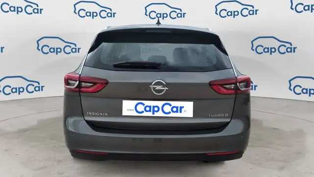 Opel Insignia view 3