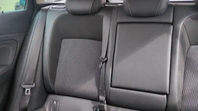 Opel Insignia view 9