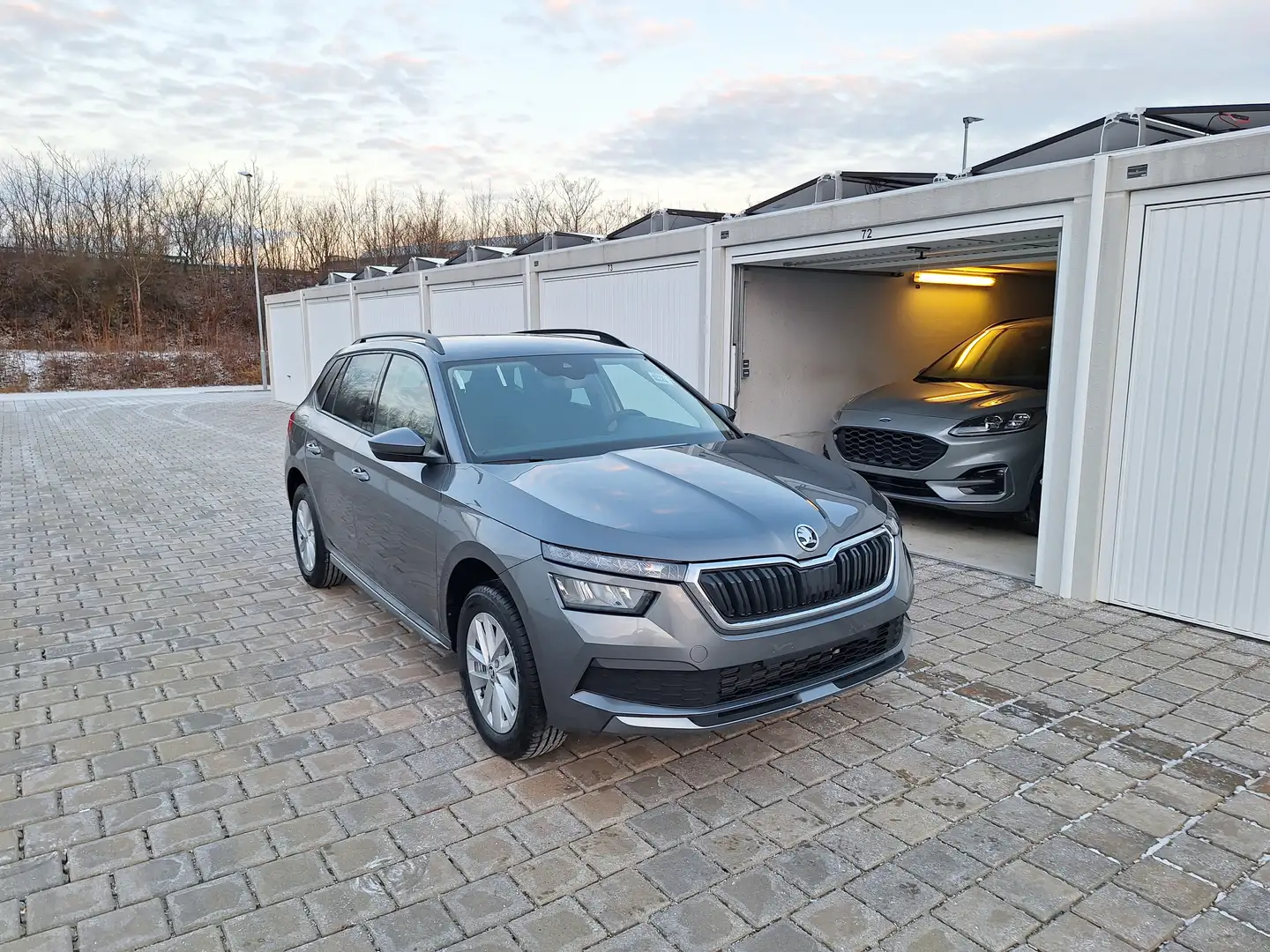 Skoda Kamiq 1,0 TSI Style Automatik Neuwagen Top Preis !!! Grau - 2