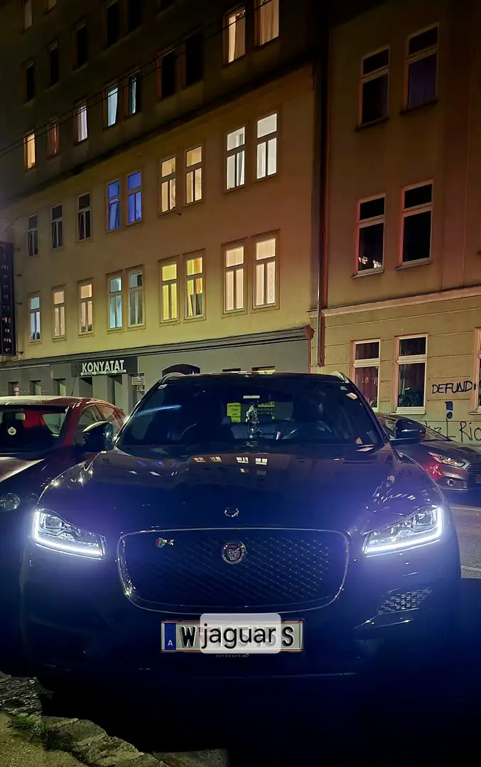 Jaguar F-Pace 20d AWD Aut. Prestige - 1
