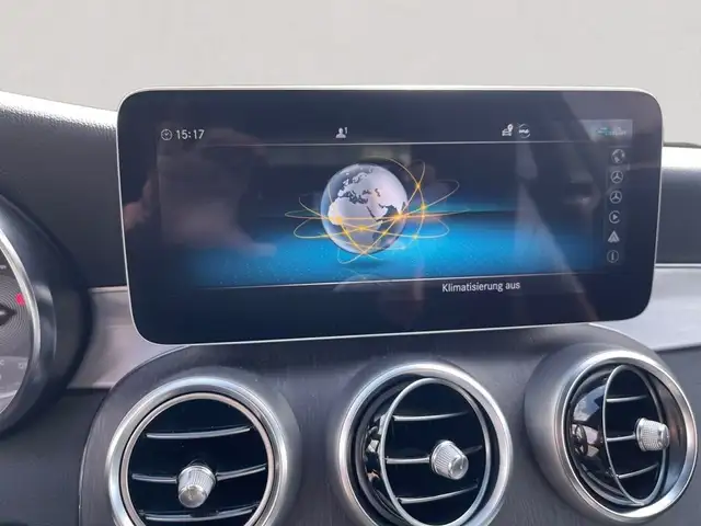 Mercedes-Benz C-Class view 13