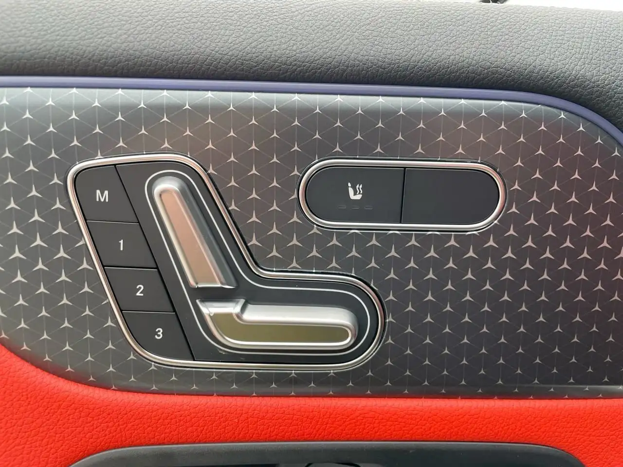 Mercedes-Benz GLA снимка Mercedes-Benz GLA