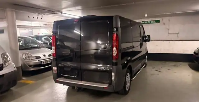 Opel Vivaro view 4