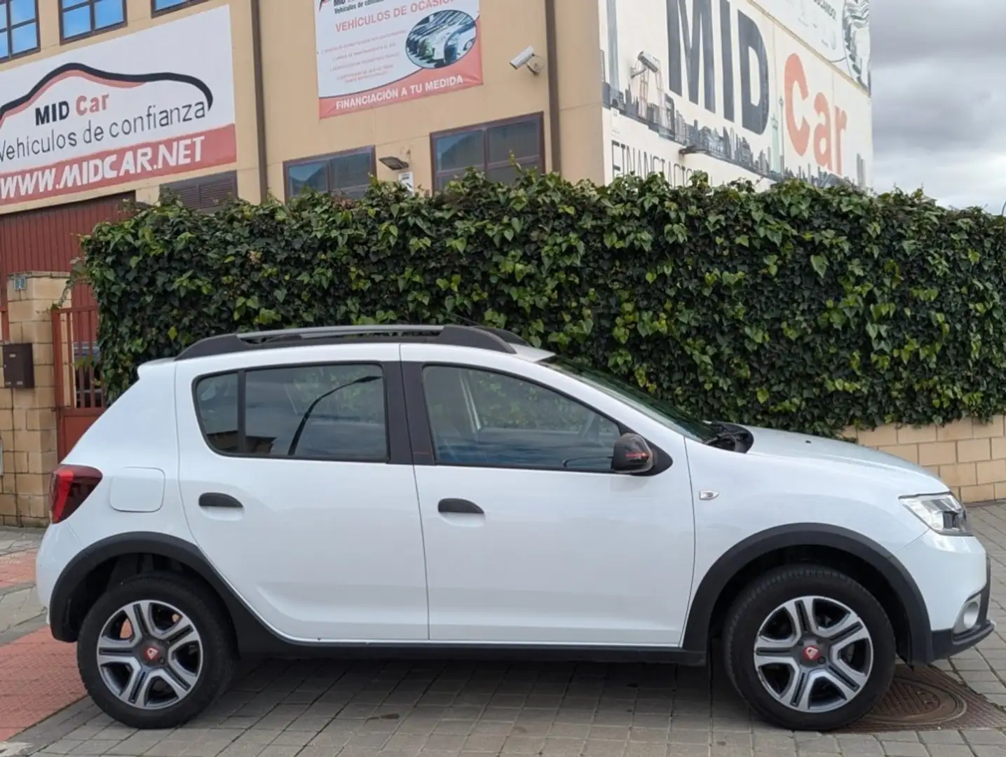Dacia Sandero 0.9 TCE GLP Serie Limitada Xplore 66kW Blanco - 2