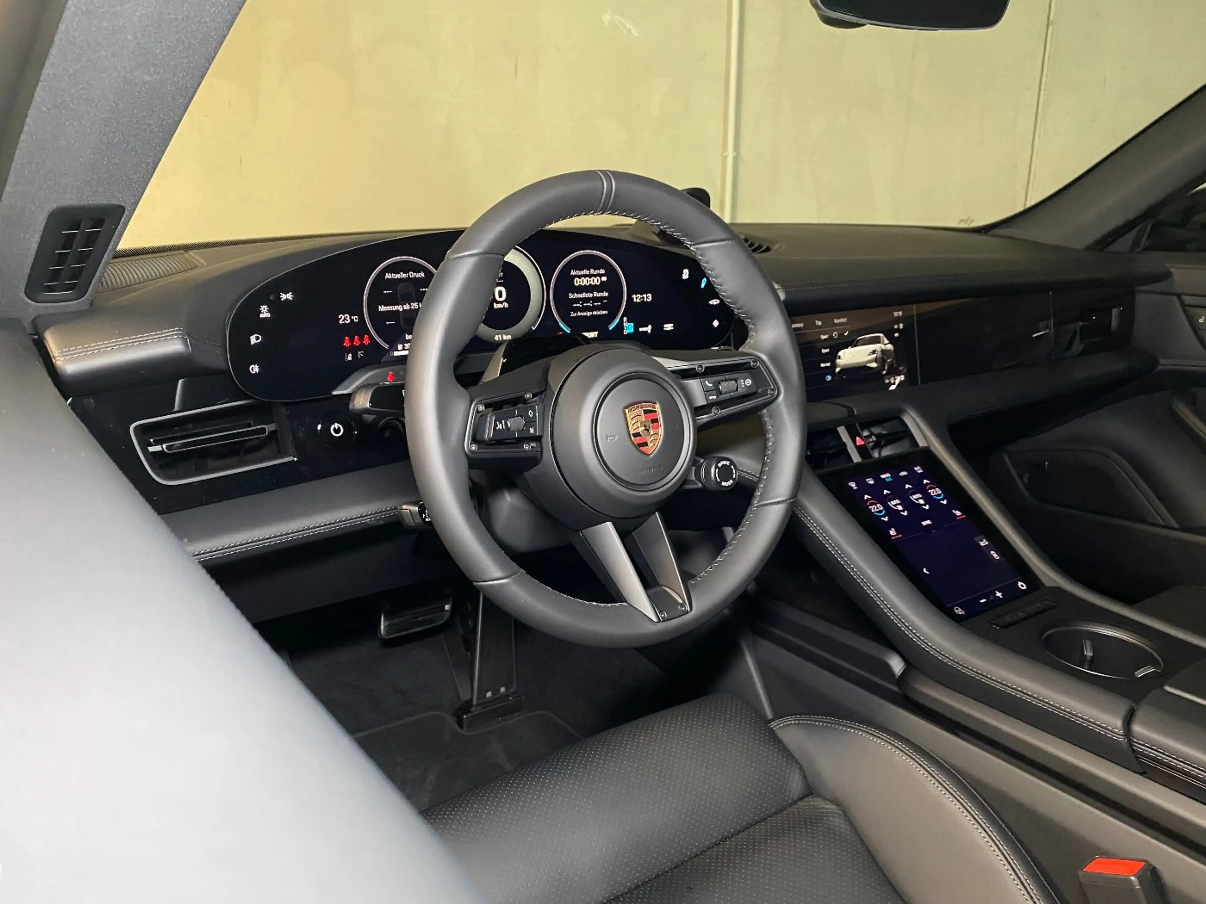 Porsche Taycan 4 Black Edition | Hinterachslenkung | — photo 12
