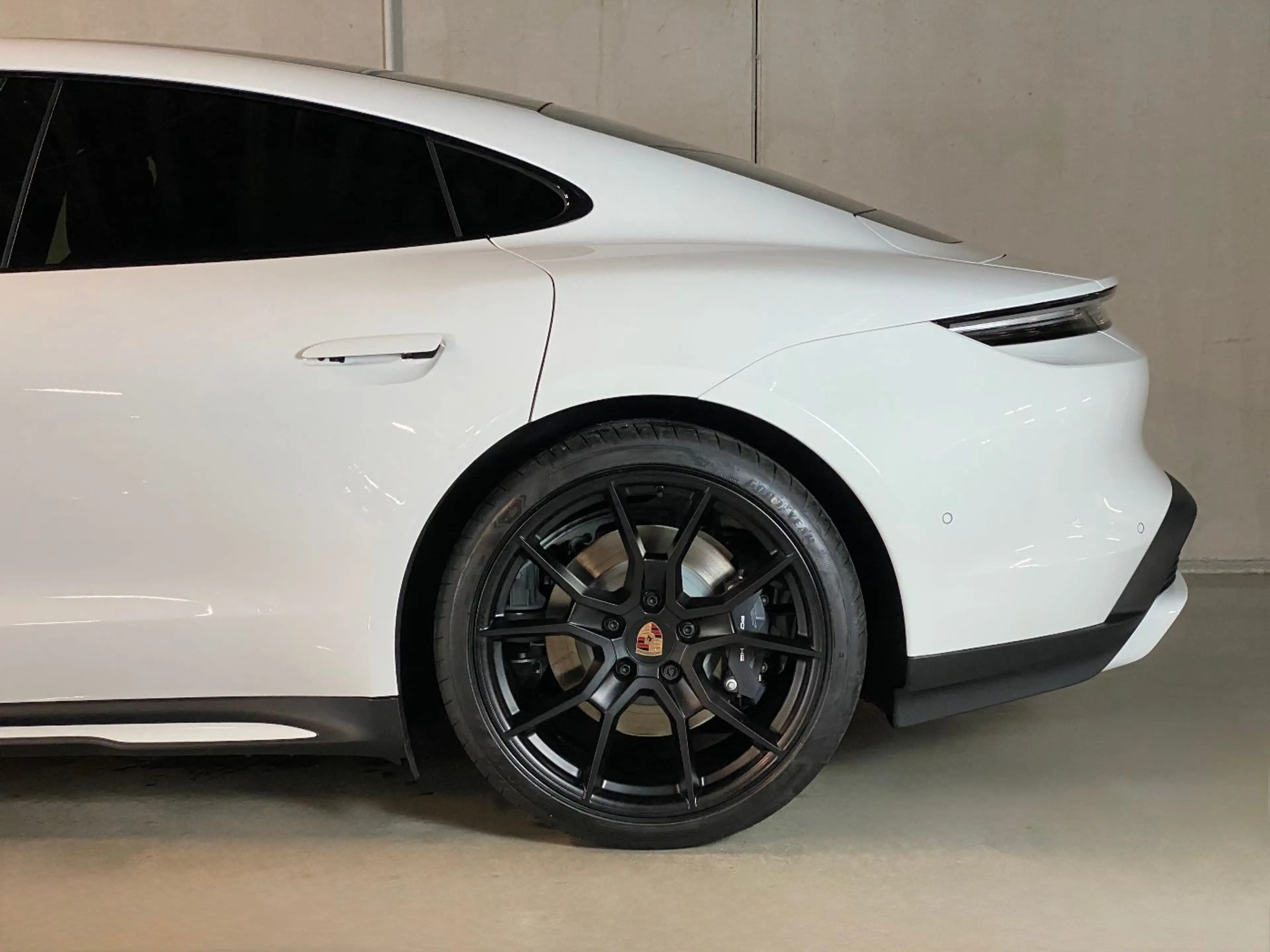 Porsche Taycan 4 Black Edition | Hinterachslenkung | — photo 10