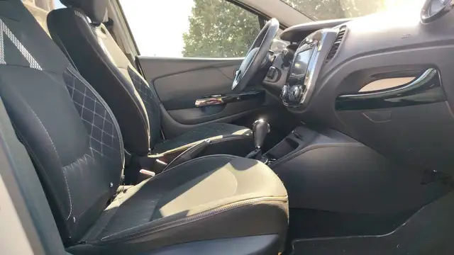 Renault Captur view 28