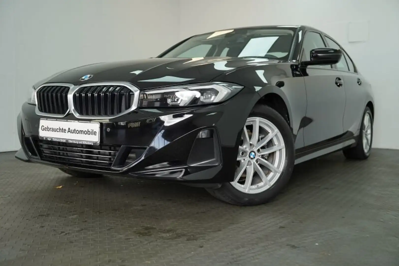 BMW 318 i Limo *SPORTSITZE.NAVI.PARKASSIST* Noir - 2