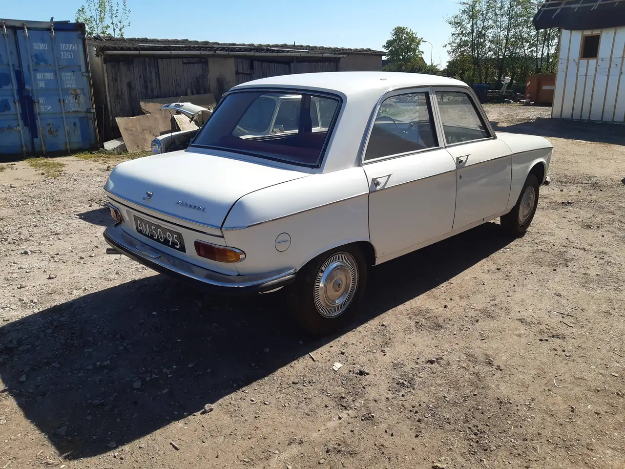 Peugeot 204 Sedan, foto 4