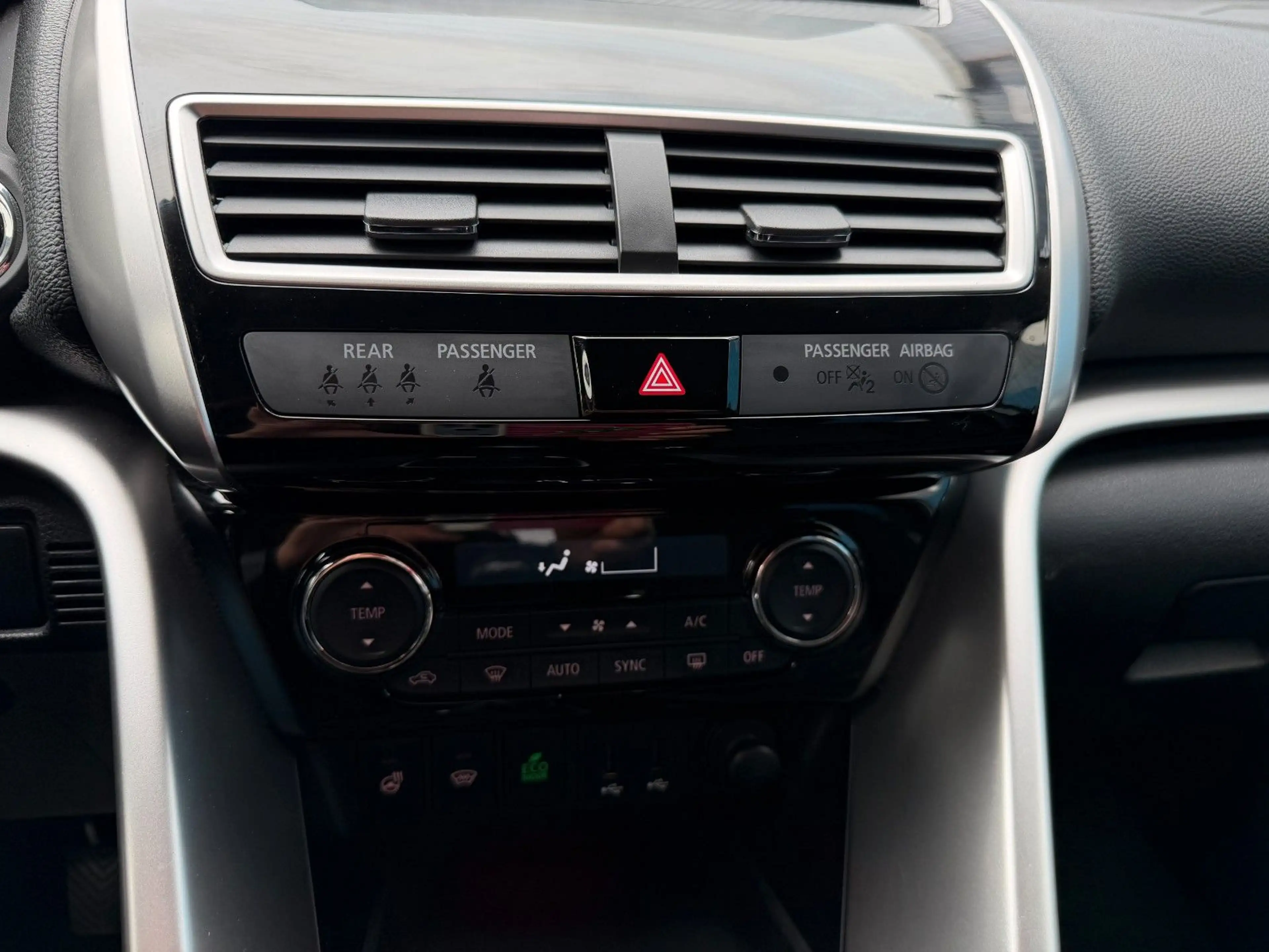 Mitsubishi Eclipse *Cross Intro Edition**Head up**KEY**360°* — photo 14