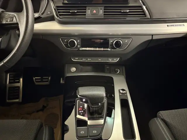 Audi Q5 40 TDI quattro intense Ansicht 11