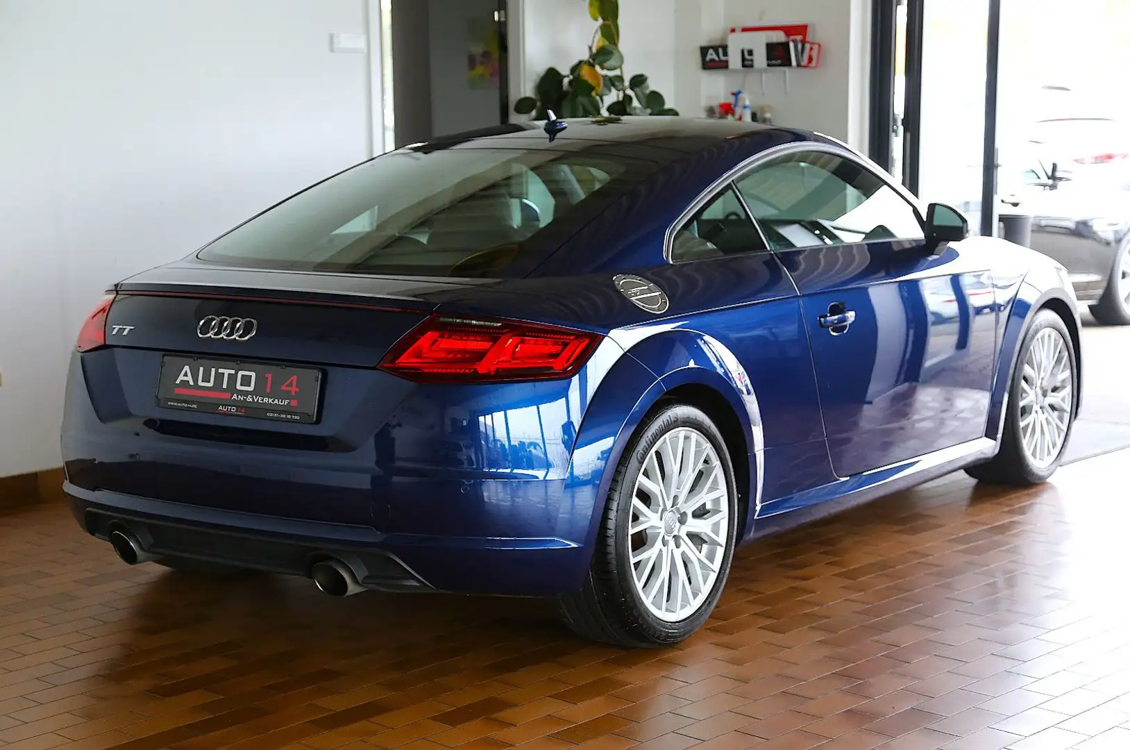 Audi TT Coupe 1.8 TFSI S-Line Xenon PDC DSP SH 1.Hand Bleu - 2