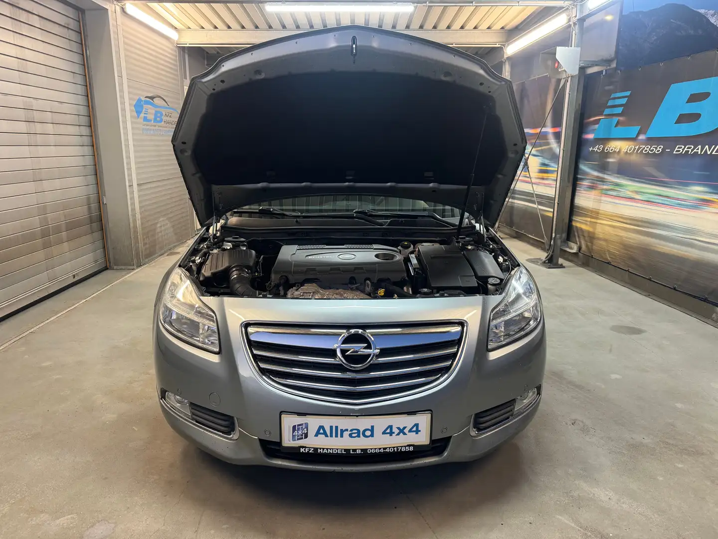 Opel Insignia Insignia 2,0 CDTI DPF Sport Ecotec Allrad Grau - 2