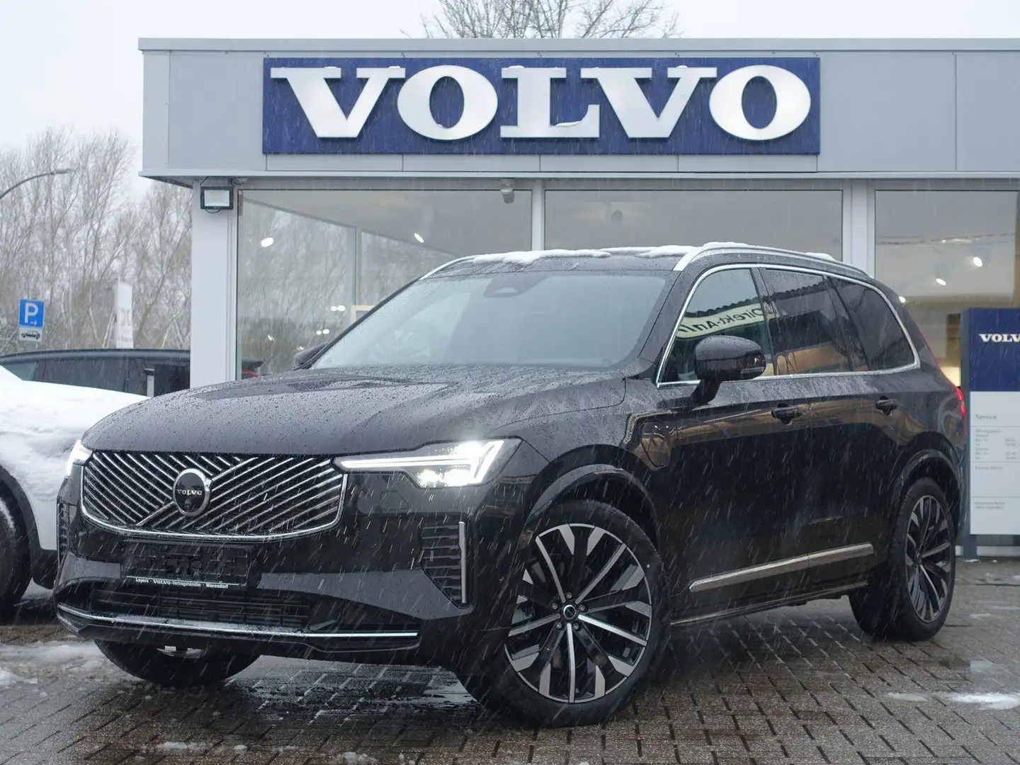 Volvo XC90 Ultra Bright T8 AWD B&W/HUD/FOUR-C/360°KAM Noir - 1