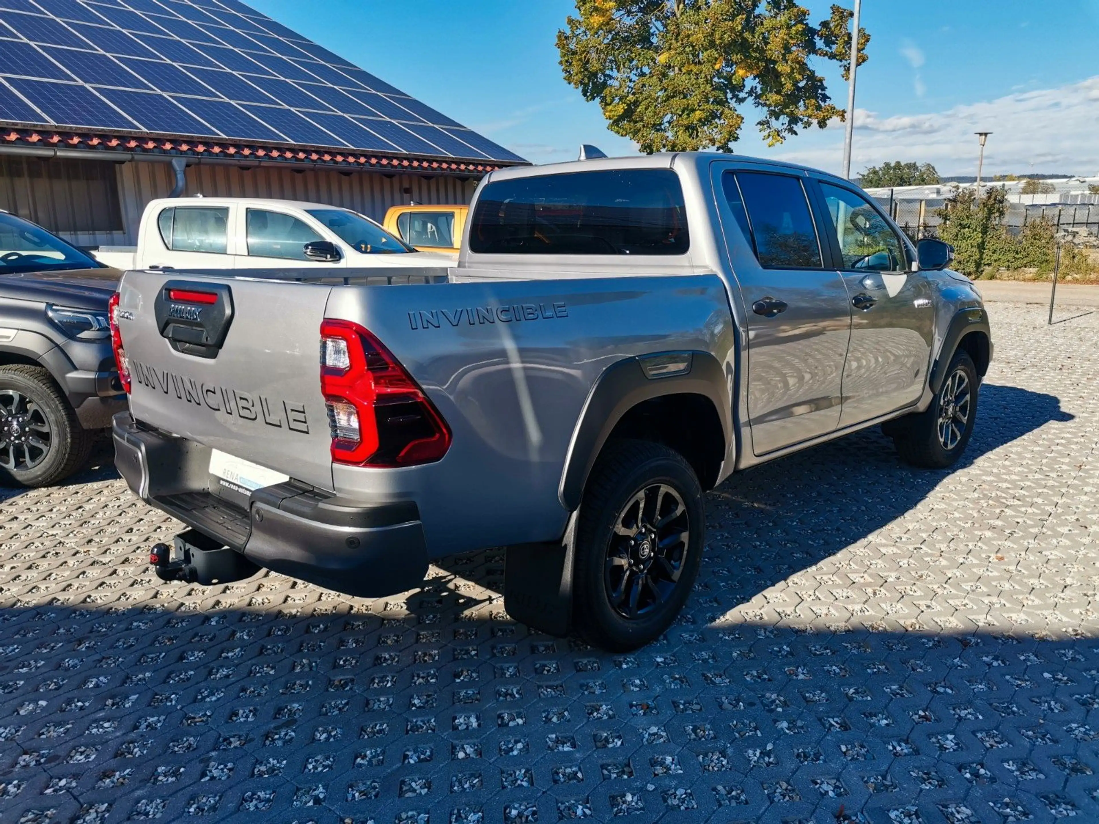 Toyota Hilux Invincible 2.8 Mild-Hybrid*360°*JBL*AHK* — photo 6