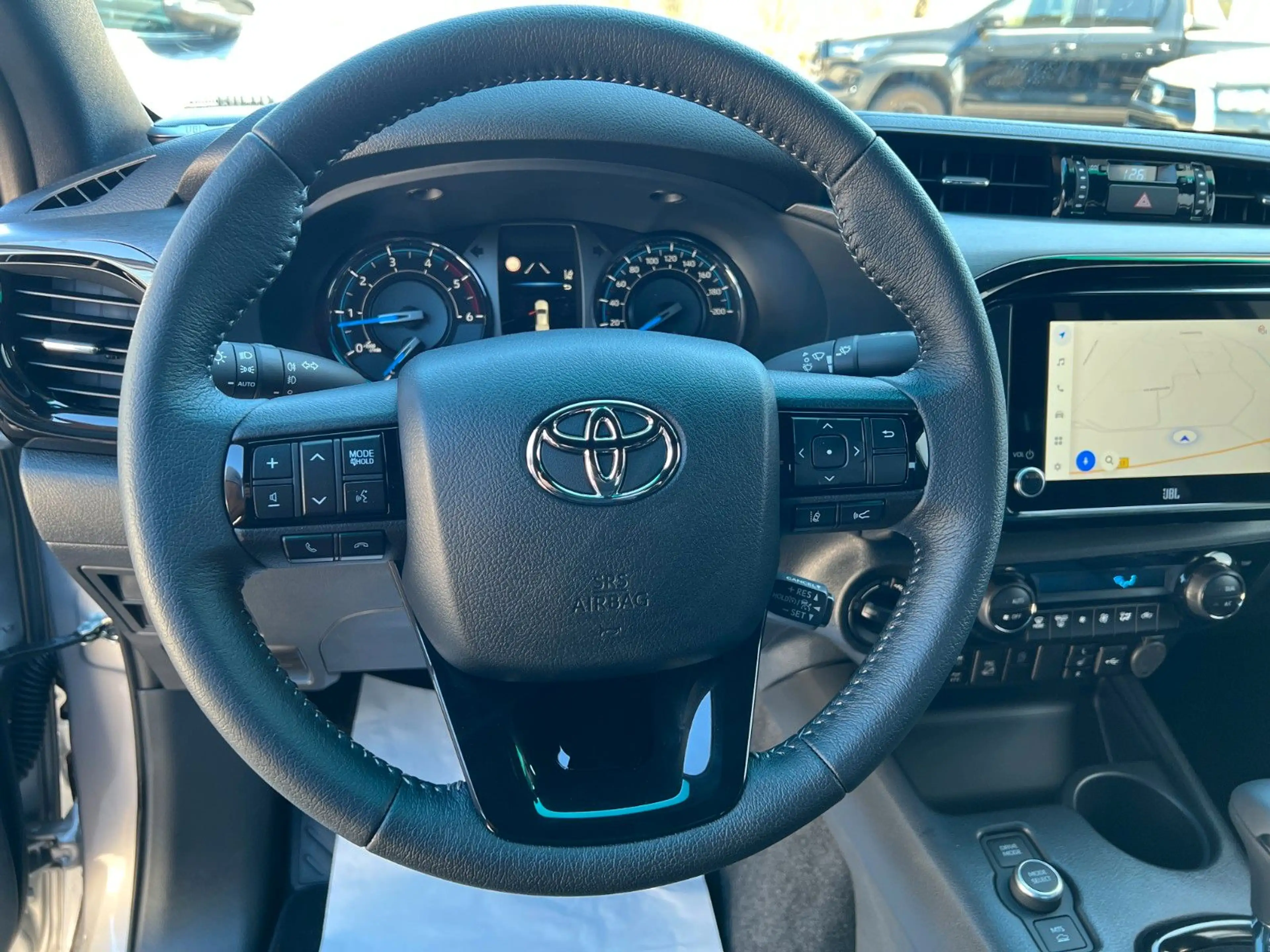 Toyota Hilux Invincible 2.8 Mild-Hybrid*360°*JBL*AHK* — photo 22