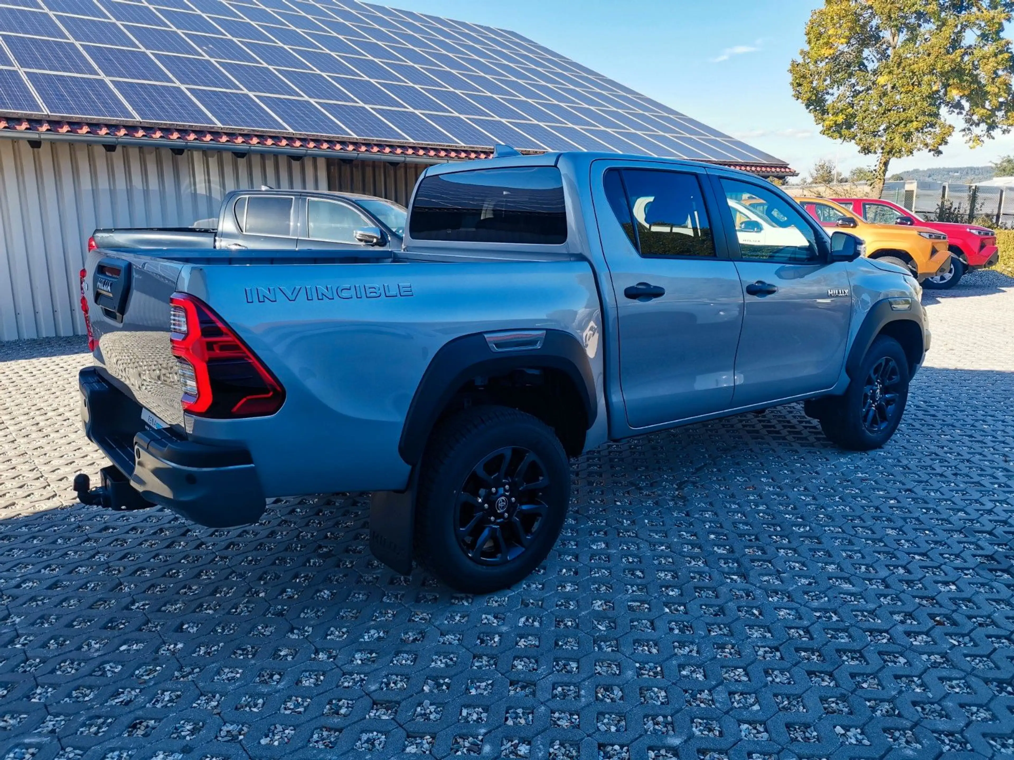 Toyota Hilux Invincible 2.8 Mild-Hybrid*360°*JBL*AHK* — photo 14