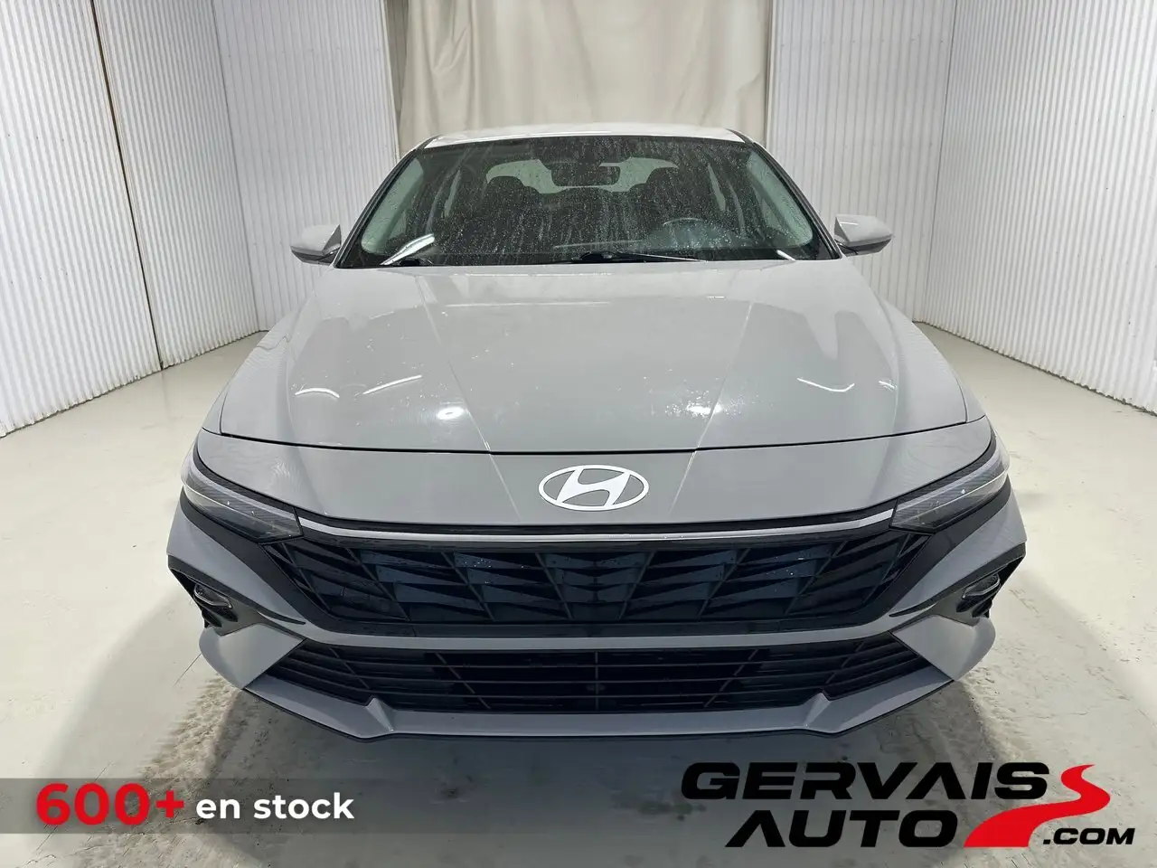 Hyundai ELANTRA снимка Hyundai ELANTRA