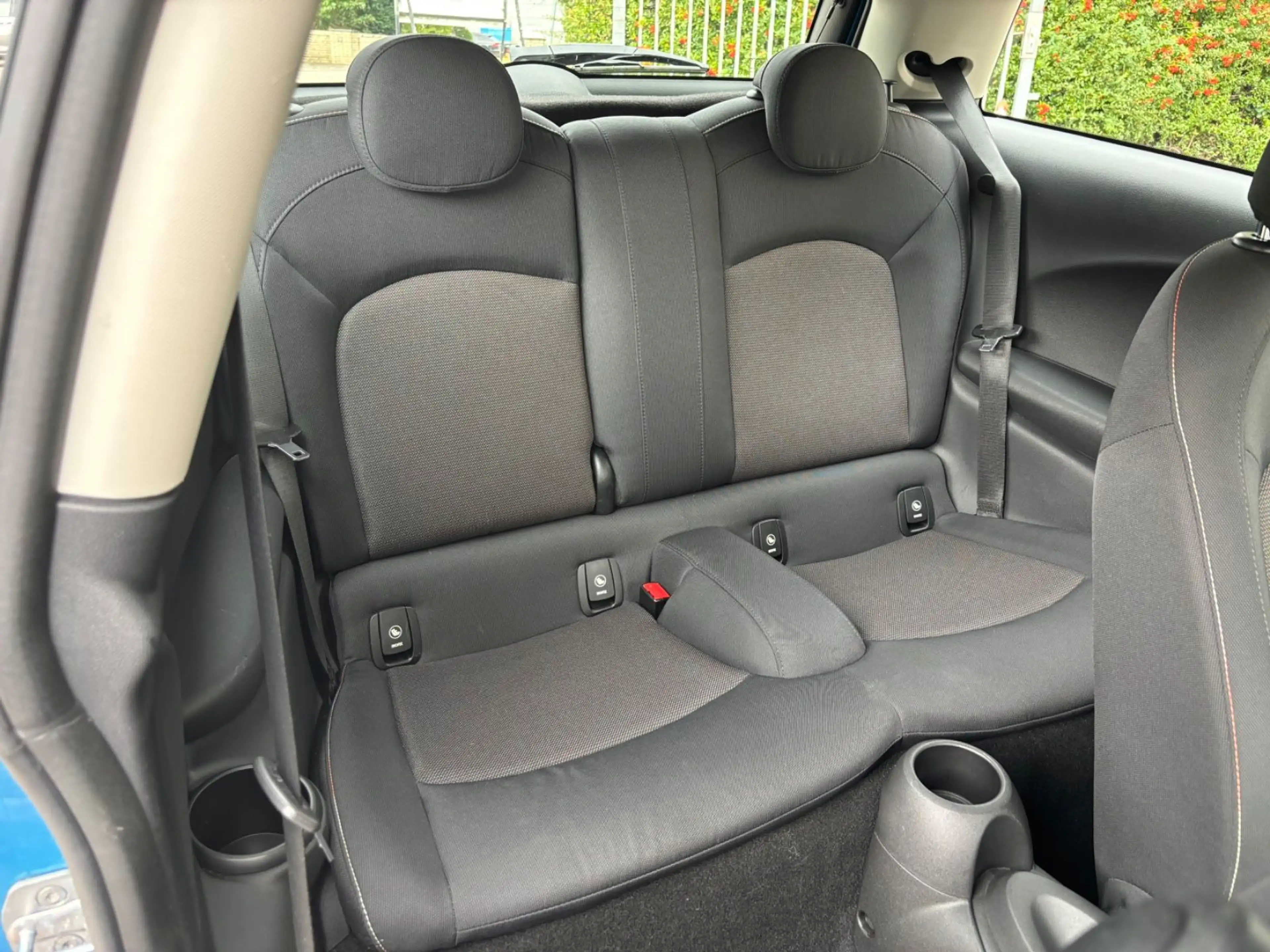 MINI One Automatik Klima TÜV NEU — photo 10