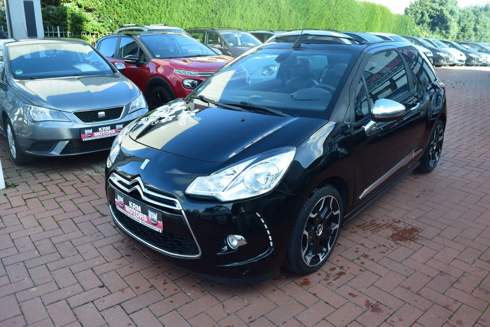 Citroen DS3 Cabrio TÜV NEU,KLIMAAUTOMATIK,TEMPOMAT,6GANG Schwarz - 2