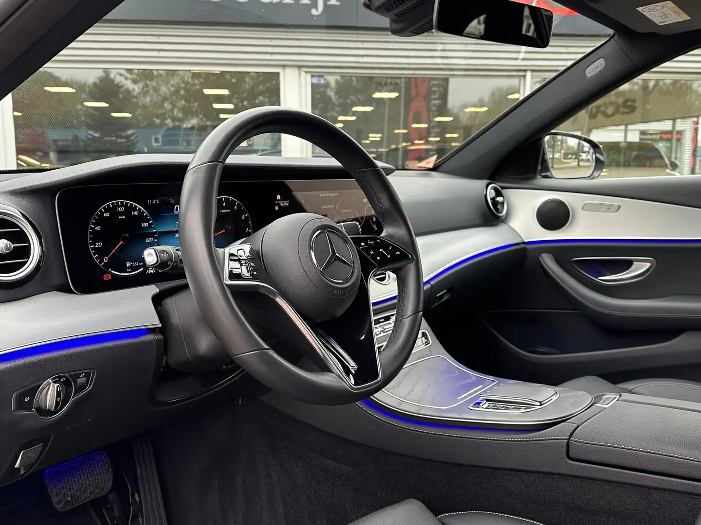 Mercedes-Benz E 200 Estate AMG Line | Leder | Camera | Sfeer | Grijs - 2