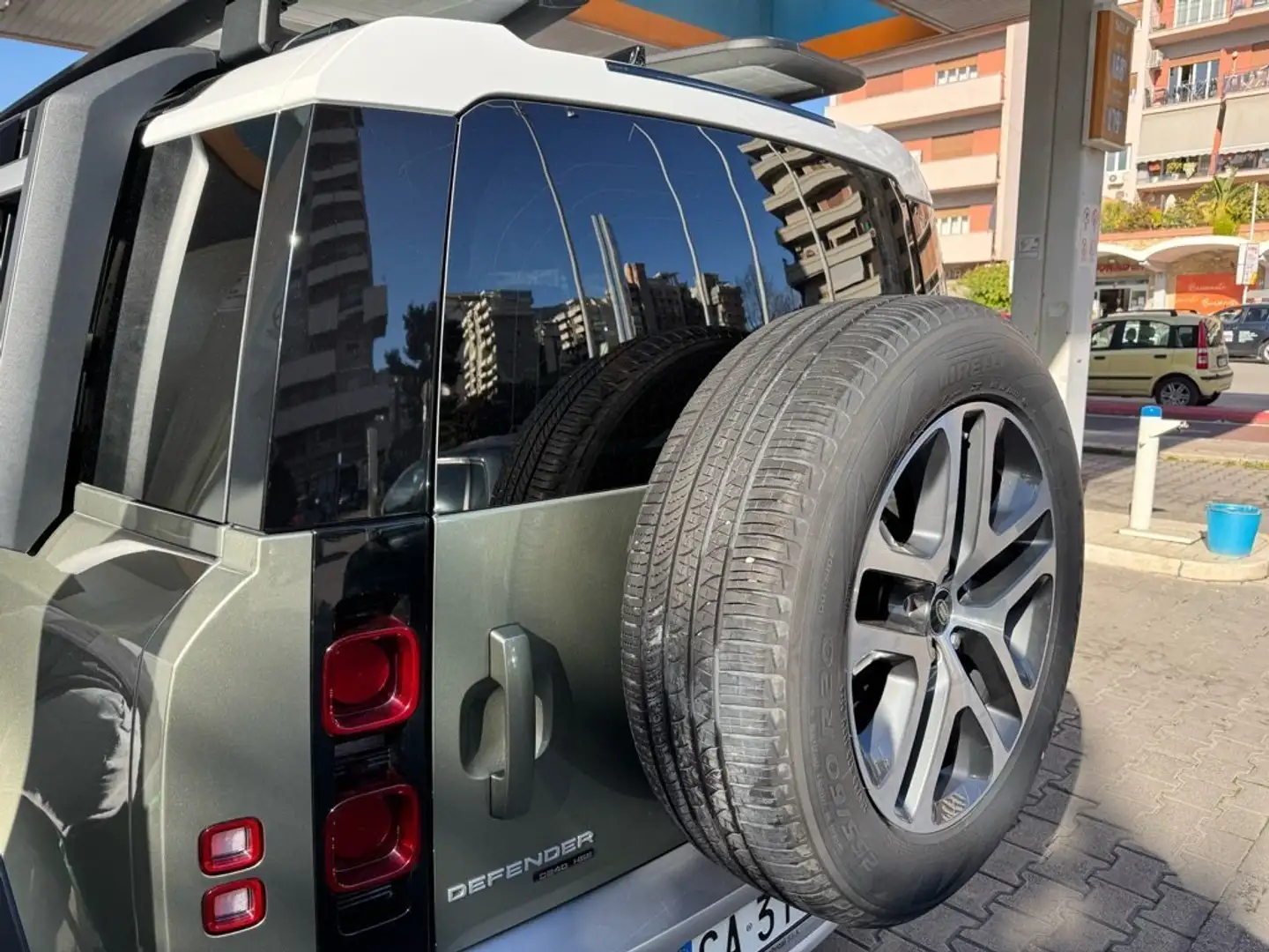 Land Rover Defender 110 2.0d HSE 7posti Verde - 1