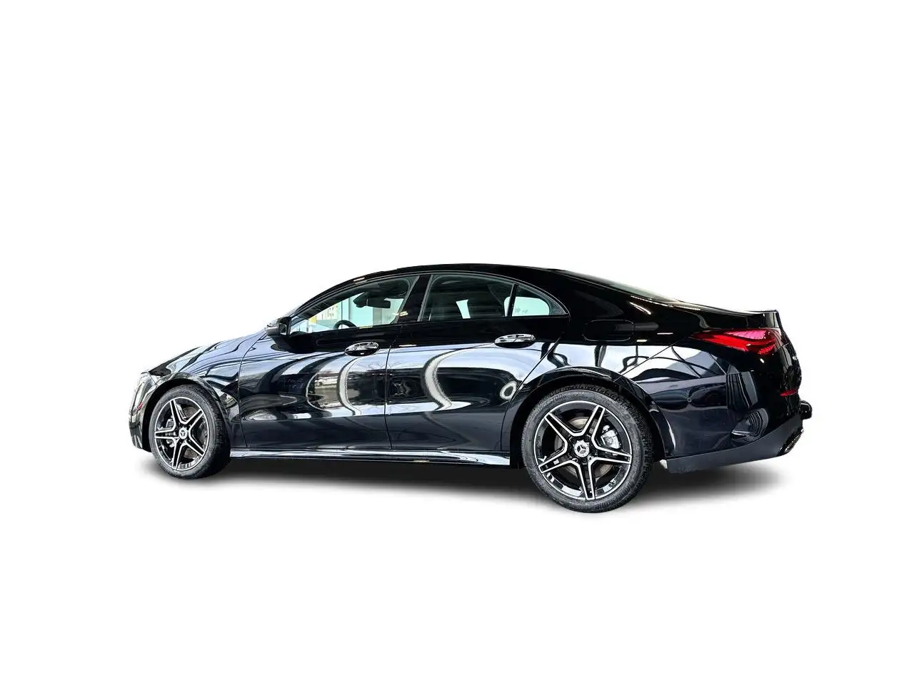 Mercedes-Benz CLA снимка Mercedes-Benz CLA