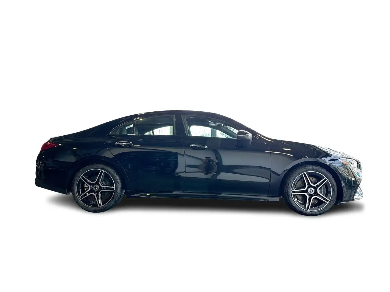 Mercedes-Benz CLA снимка Mercedes-Benz CLA