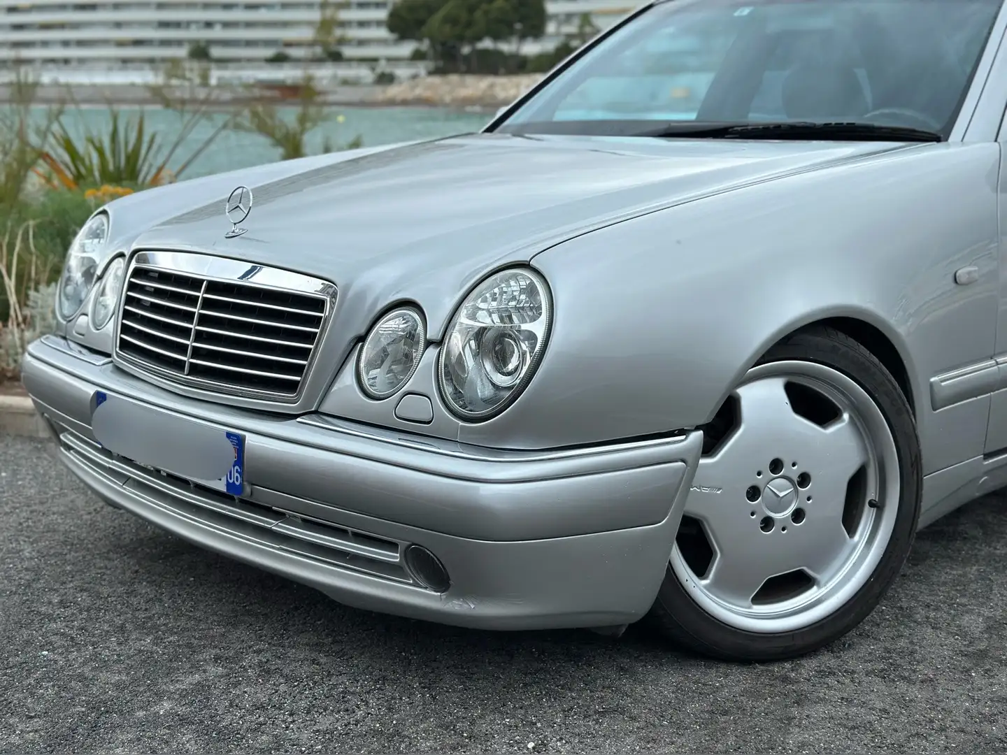 Mercedes-Benz E 55 AMG E55 AMG - 2