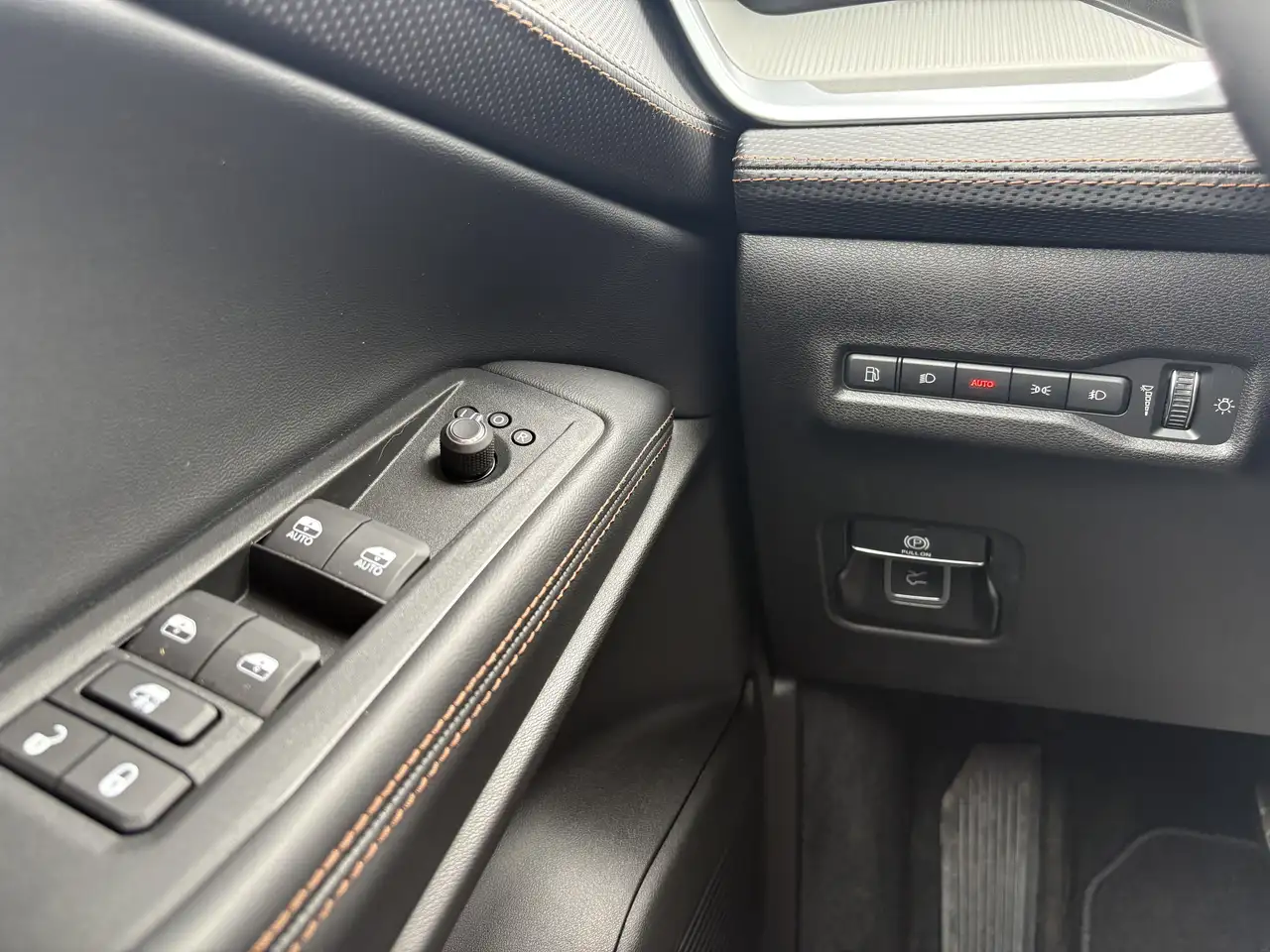 Jeep Cherokee снимка Jeep Cherokee