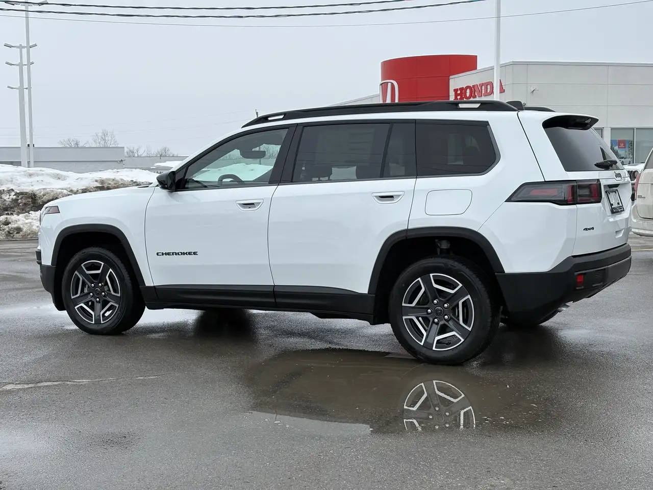 Jeep Cherokee снимка Jeep Cherokee