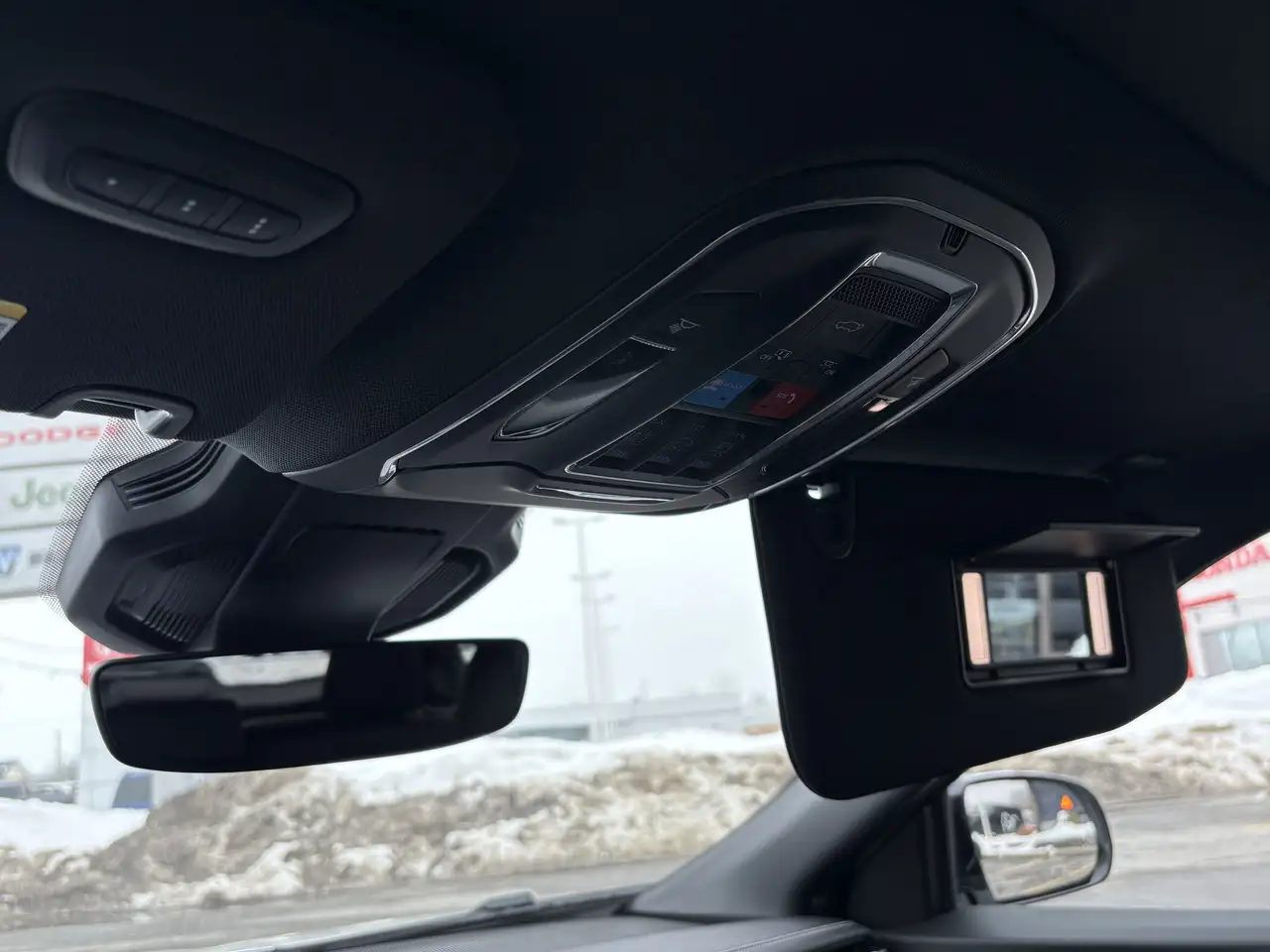 Jeep Cherokee снимка Jeep Cherokee