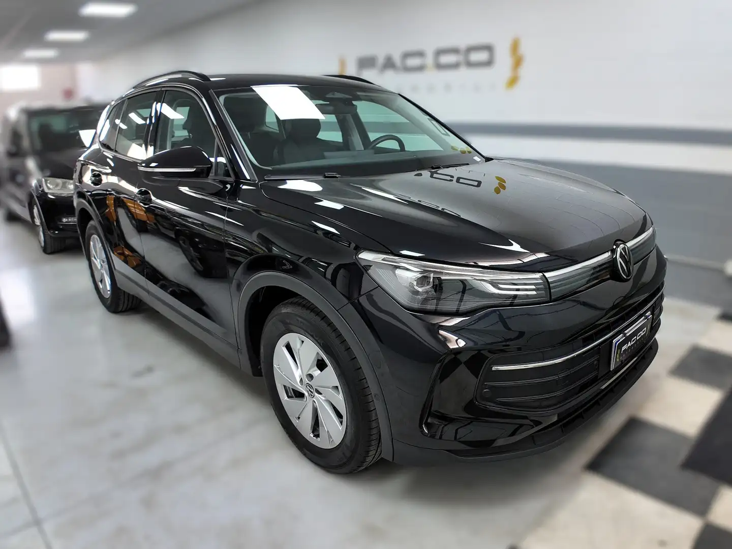 Volkswagen Tiguan Tiguan 2.0 tdi Life 150cv dsg Schwarz - 1