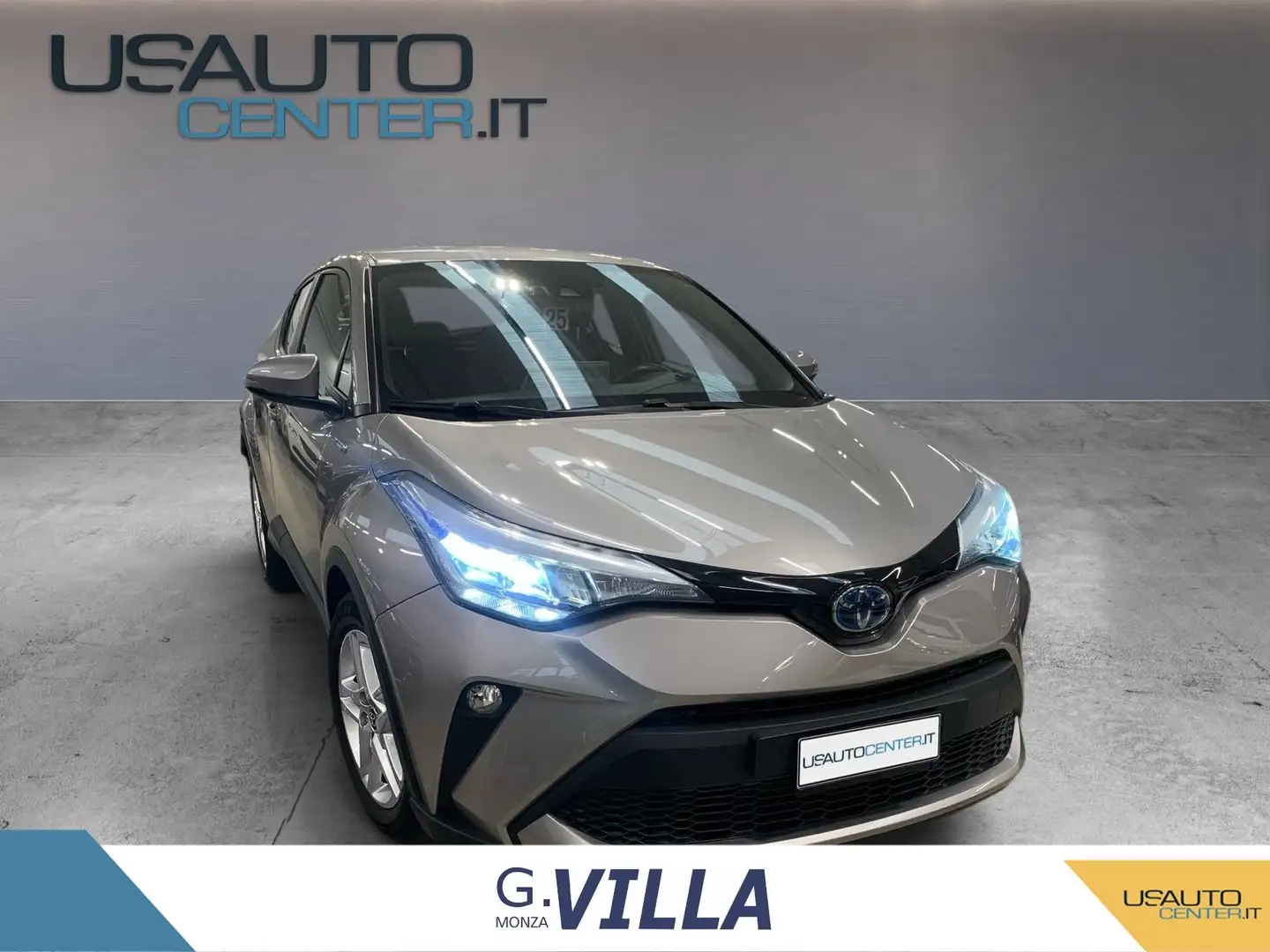 Toyota C-HR I 2020 1.8h Business e-cvt Grigio - 2