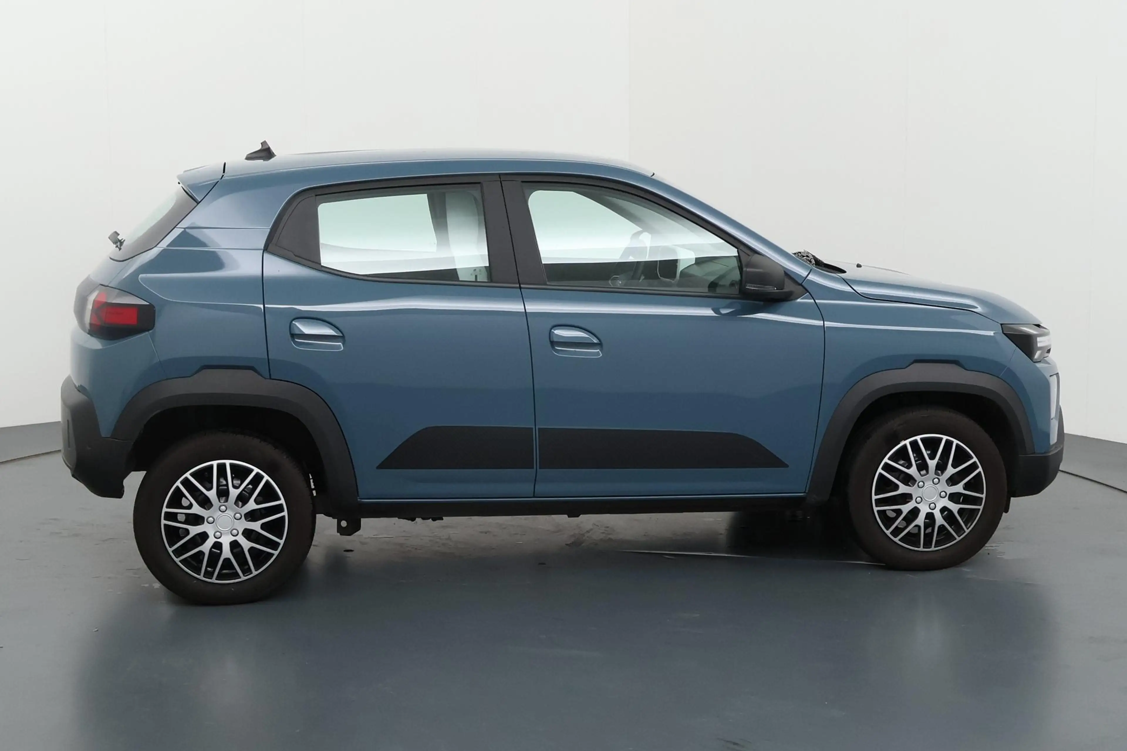 Dacia Spring Expression 65 26.8 kWh Voordelig en wendbaar de st — photo 12