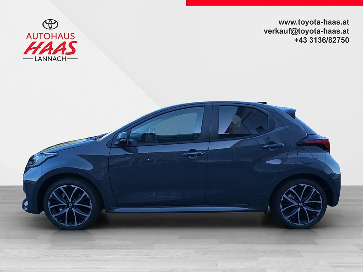 Toyota Yaris 1,5 VVT-i Hybrid Teamplayer+Technikpaket Grau - 2