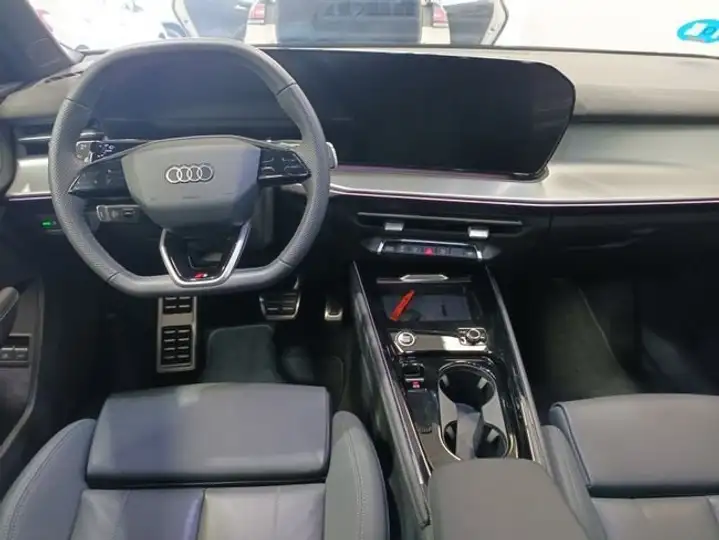 Audi Q3 2025, foto 5