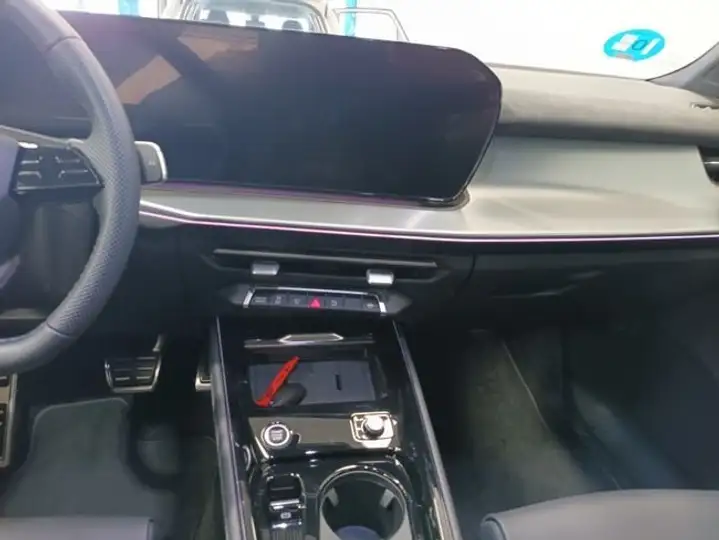 Audi Q3 2025, foto 9