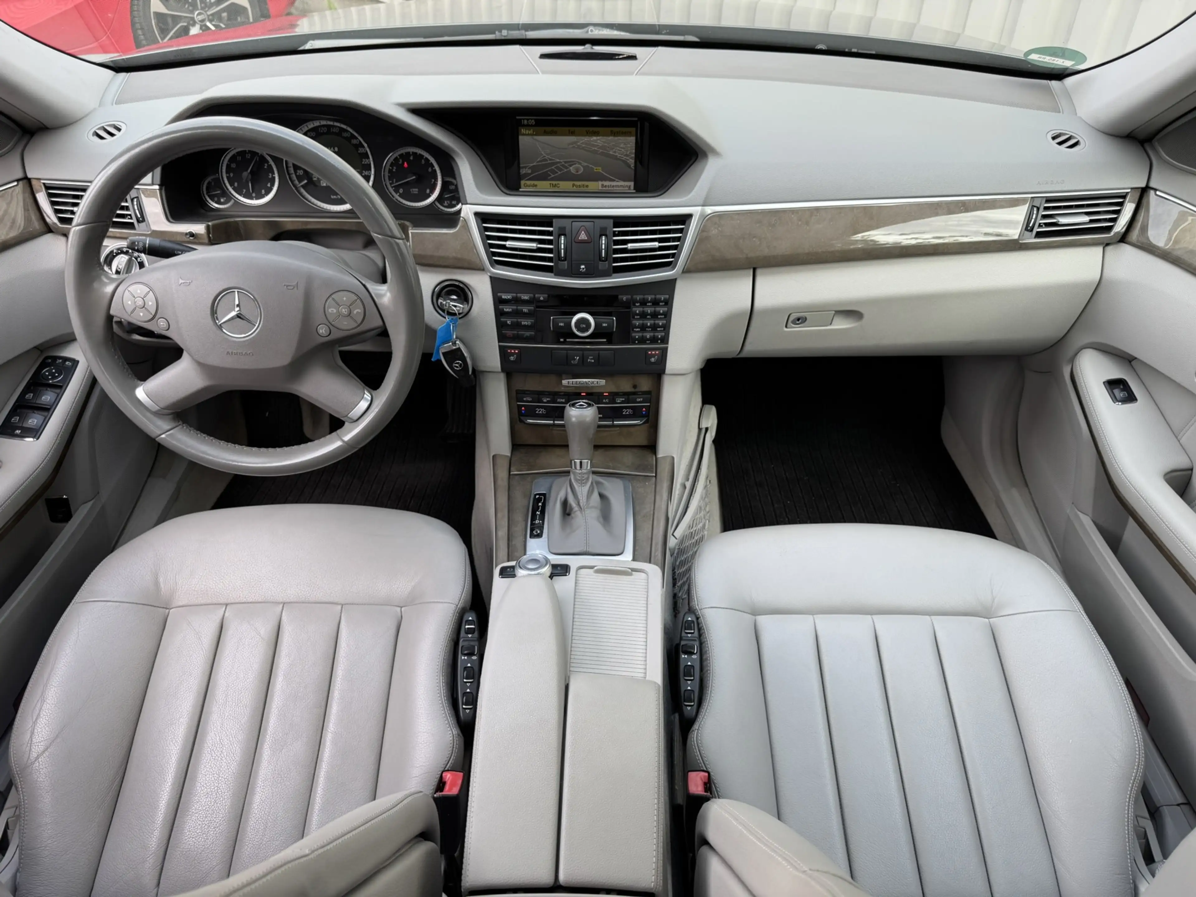 Mercedes-Benz E 250 CGI Avantgarde Schuifdak Stoelverw — photo 14