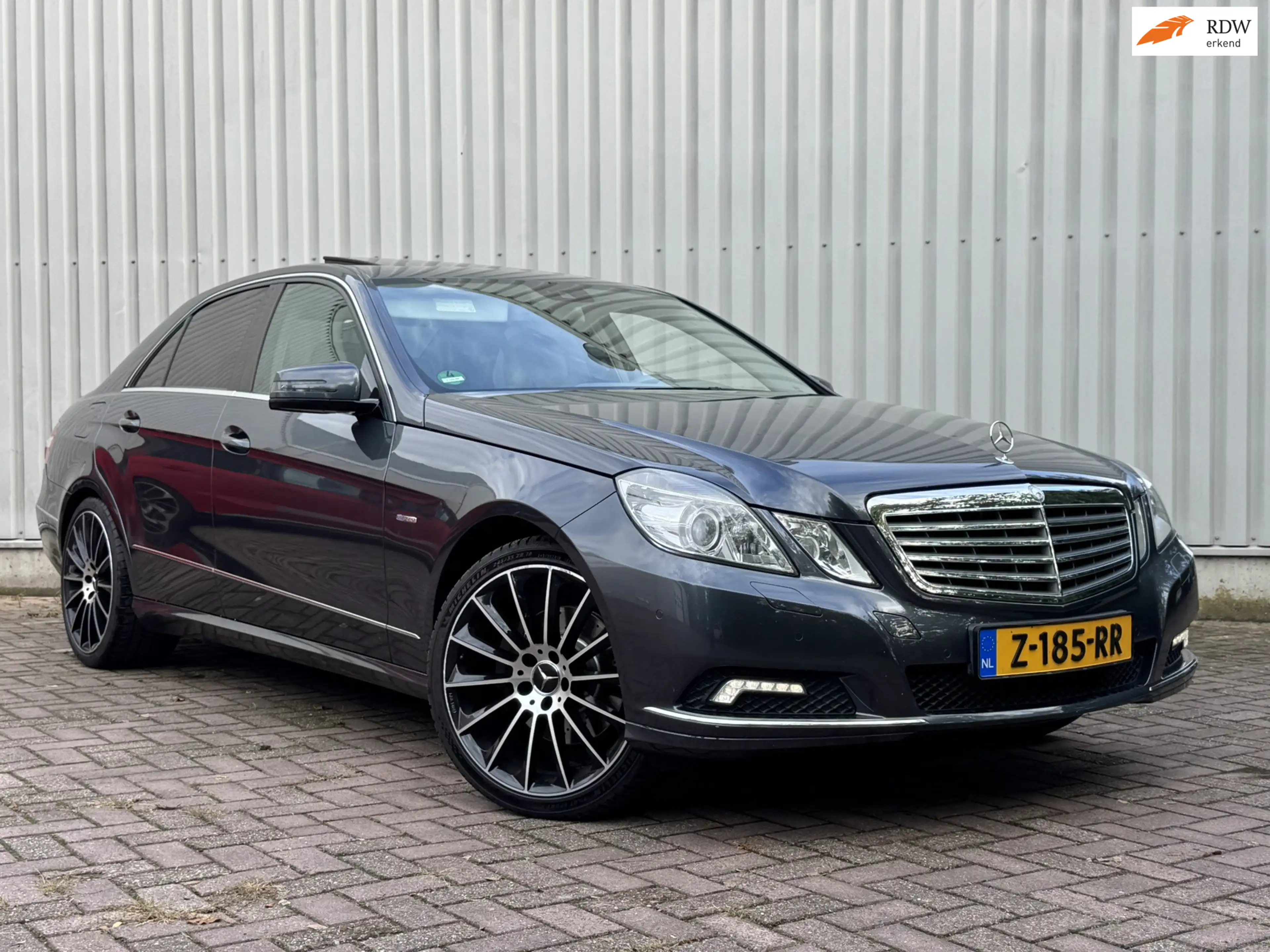 Mercedes-Benz E 250 CGI Avantgarde Schuifdak Stoelverw