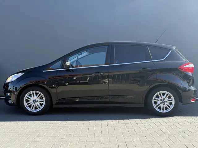 Ford C-Max view 8