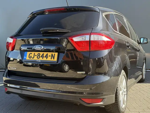 Ford C-Max view 2